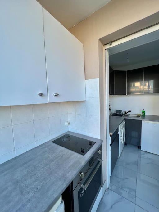 Studio 4 Couchages A 12 Min De La Plage A Pied Avec Wifi, Le Parking Est En Option Antibes Exterior foto